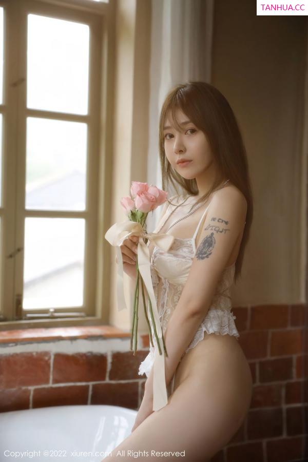 Evelyn艾莉  [XiuRen]高清写真图 2022.06.22 No.5175 Evelyn艾莉第9张图片